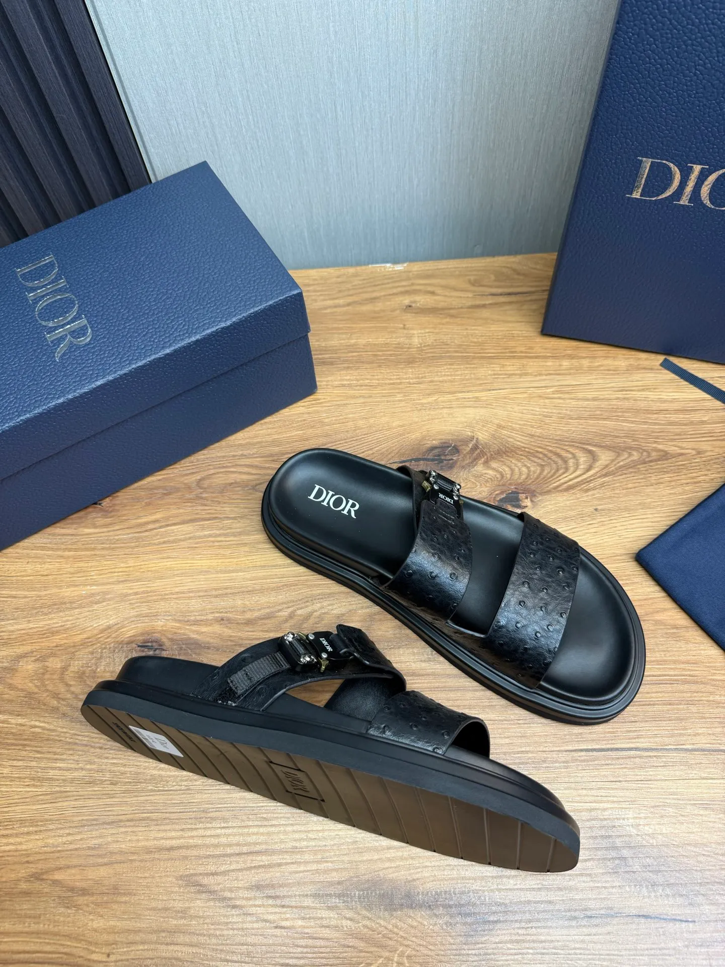 Men's shoes 300💰 Dior. Men's slippers🩴 Official website 1:1 production 38-45 size 45 46 🉑️Customized original material shipped✅